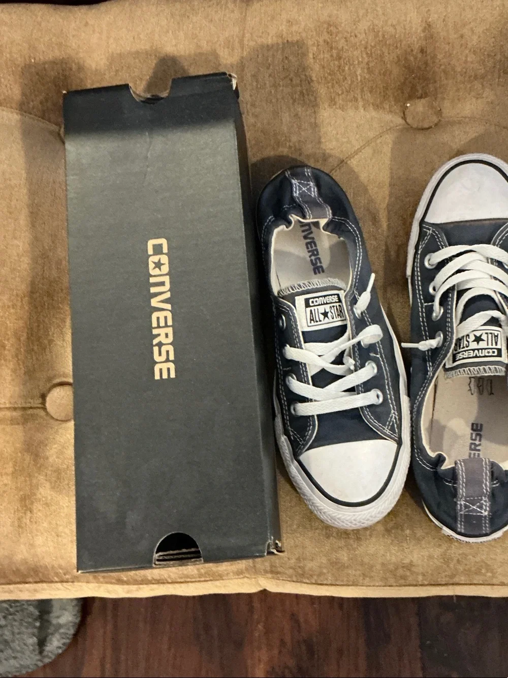 Converse womens Navy and White Low Top Sneakers